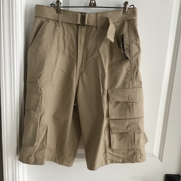 Wicked Stitch Other - Wicked Stitch Mens Khaki Cargo Shorts - Size 32
